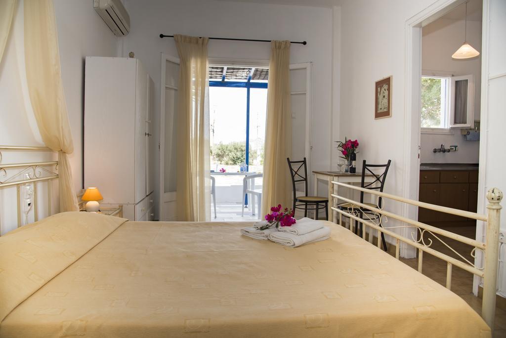 Elena Apartments 폴로니아 객실 사진